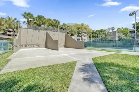 1000 Colony Point Circle Pembroke Pines FL 33026