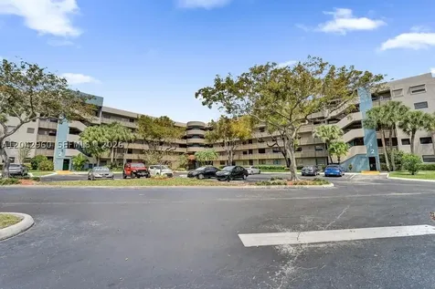 1000 Colony Point Circle Pembroke Pines FL 33026