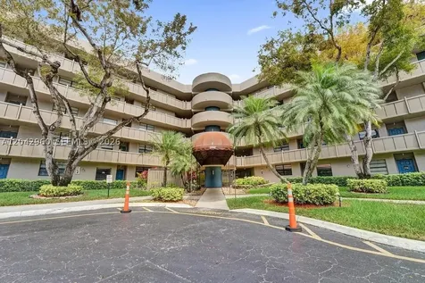 1000 Colony Point Circle Pembroke Pines FL 33026