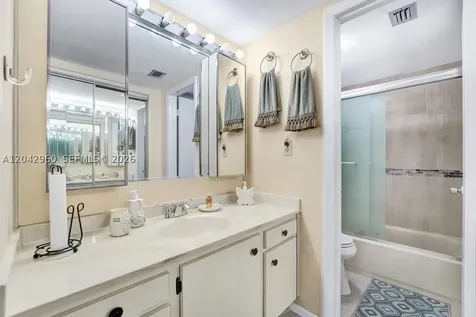 1000 Colony Point Circle Pembroke Pines FL 33026