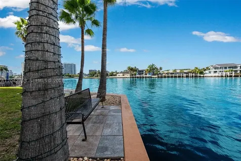 2097 S Ocean Drive Hallandale Beach FL 33009