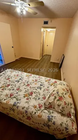 Hallandale Beach FL 33009