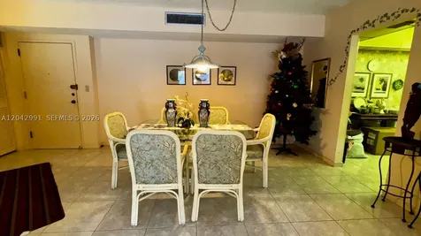 Hallandale Beach FL 33009