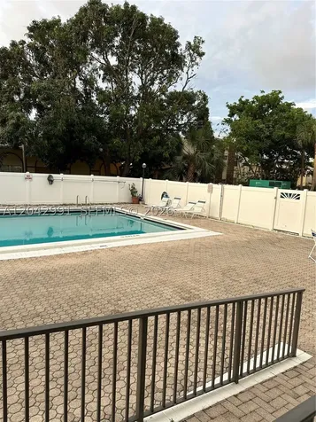 Hallandale Beach FL 33009