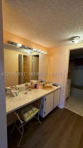 Hallandale Beach FL 33009