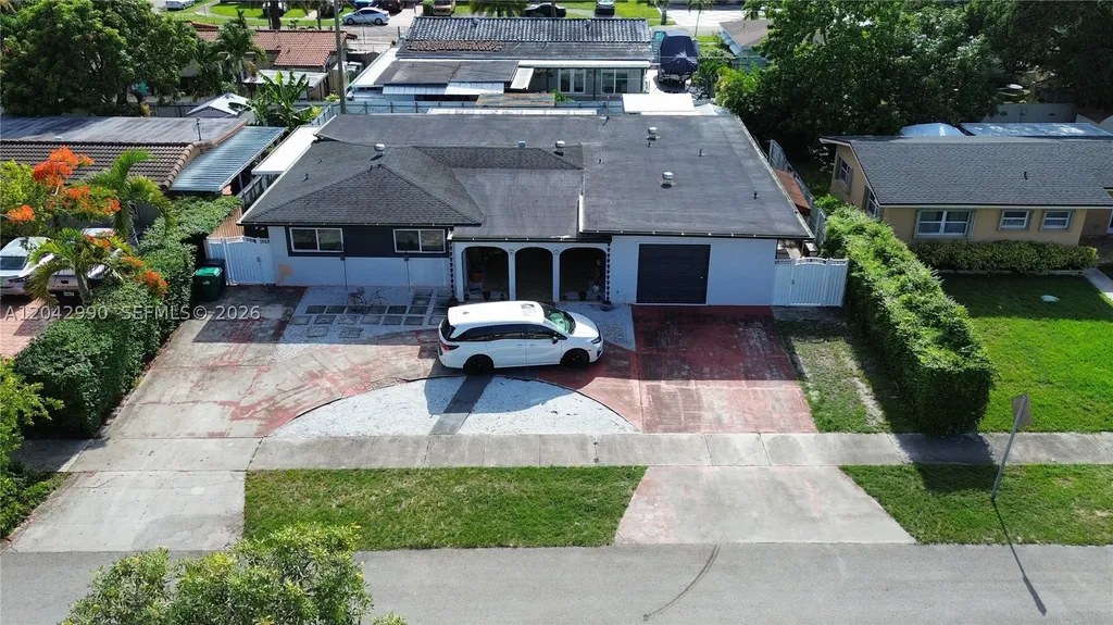 11512 NW 58th Avenue Hialeah FL 33012