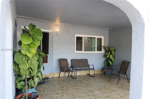 11512 NW 58th Avenue Hialeah FL 33012