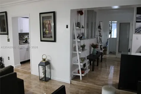 11512 NW 58th Avenue Hialeah FL 33012