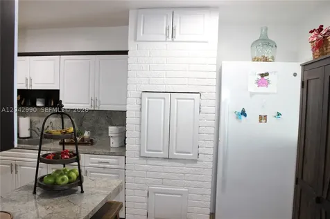 11512 NW 58th Avenue Hialeah FL 33012