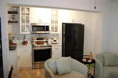 11512 NW 58th Avenue Hialeah FL 33012