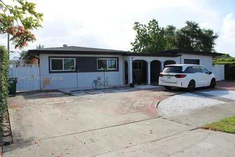 11512 NW 58th Avenue Hialeah FL 33012