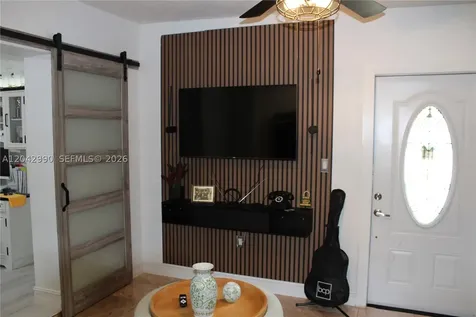 11512 NW 58th Avenue Hialeah FL 33012