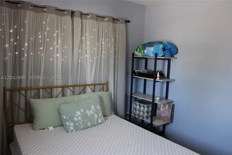 11512 NW 58th Avenue Hialeah FL 33012