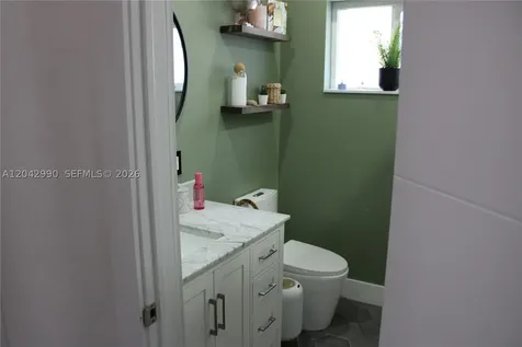 11512 NW 58th Avenue Hialeah FL 33012