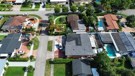 11512 NW 58th Avenue Hialeah FL 33012