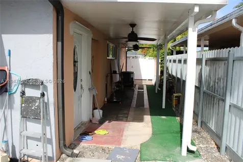 11512 NW 58th Avenue Hialeah FL 33012