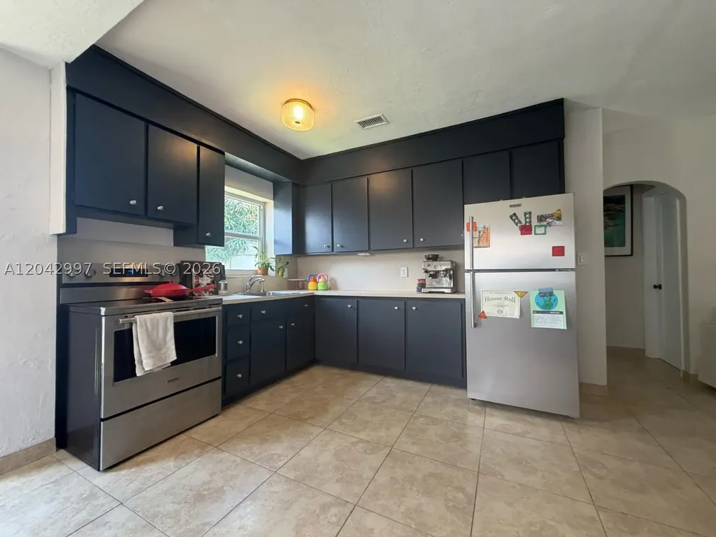 5769 SW 5th Terrace Miami FL 33144