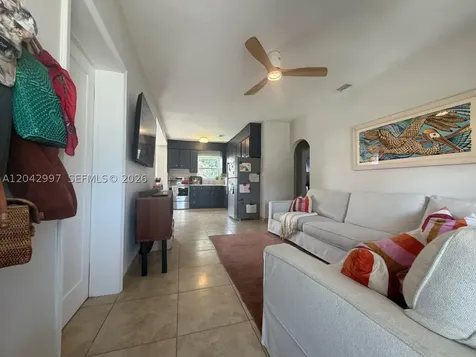 5769 SW 5th Terrace Miami FL 33144