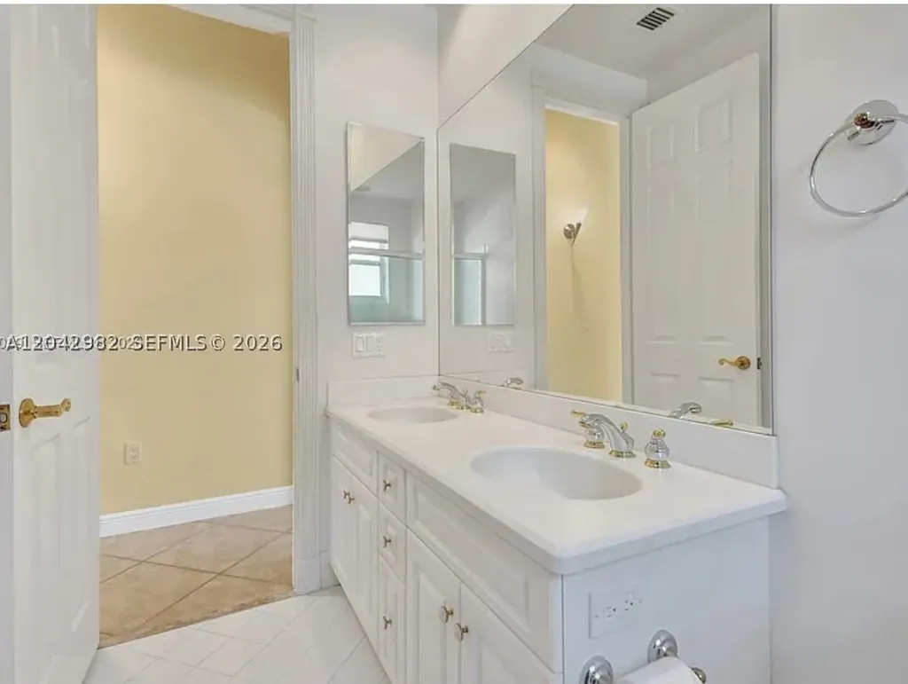 1459 Shoreline Way Hollywood FL 33019