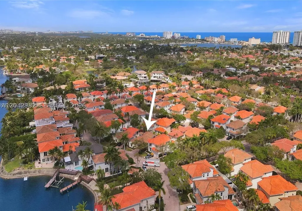 1459 Shoreline Way Hollywood FL 33019