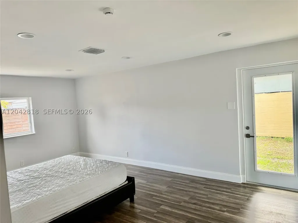 1954 Thomas Street Hollywood FL 33020