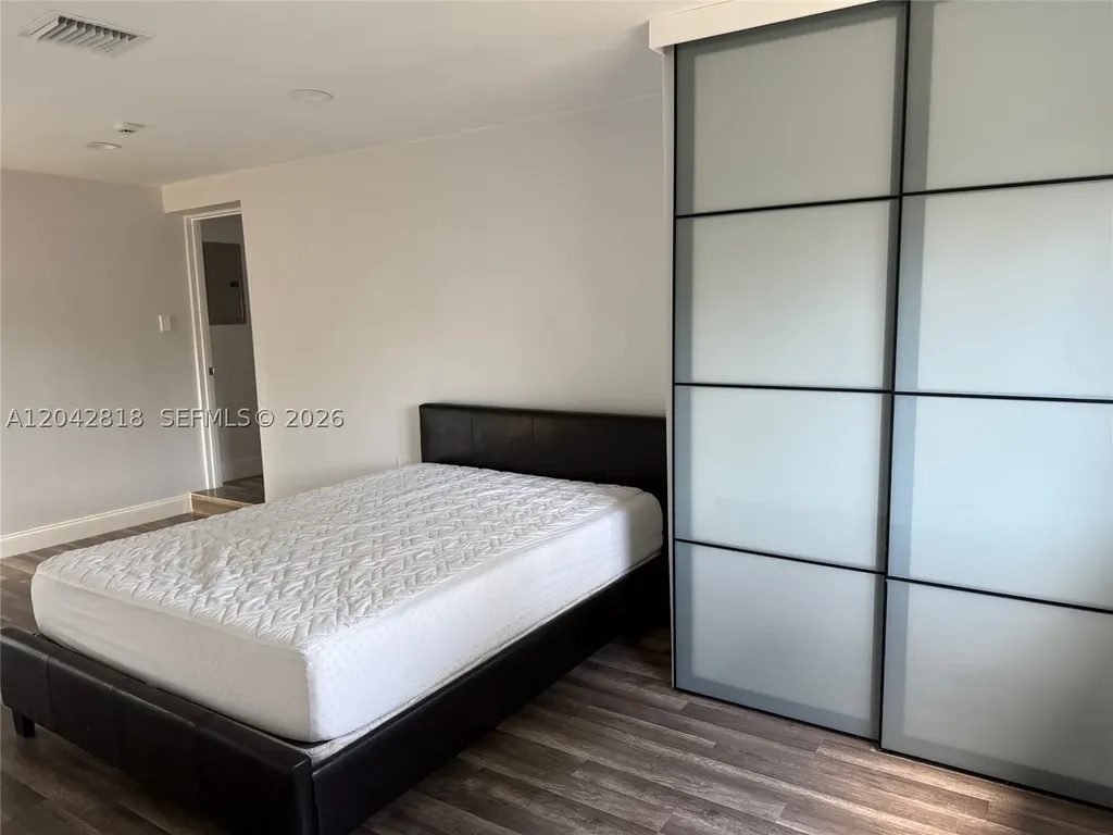 1954 Thomas Street Hollywood FL 33020