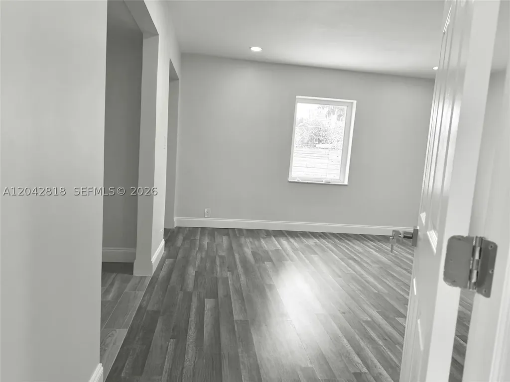 1954 Thomas Street Hollywood FL 33020
