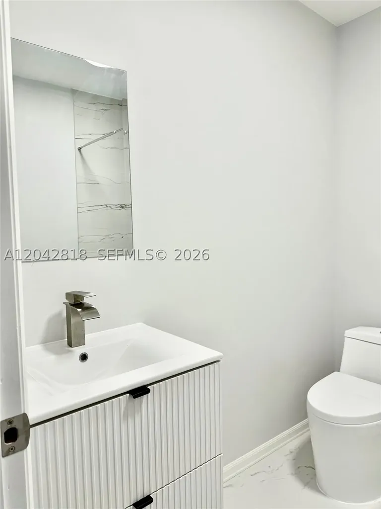 1954 Thomas Street Hollywood FL 33020
