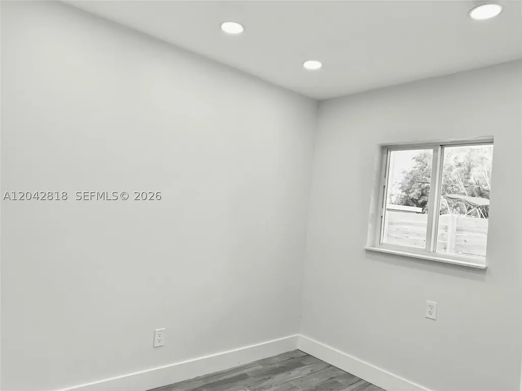 1954 Thomas Street Hollywood FL 33020