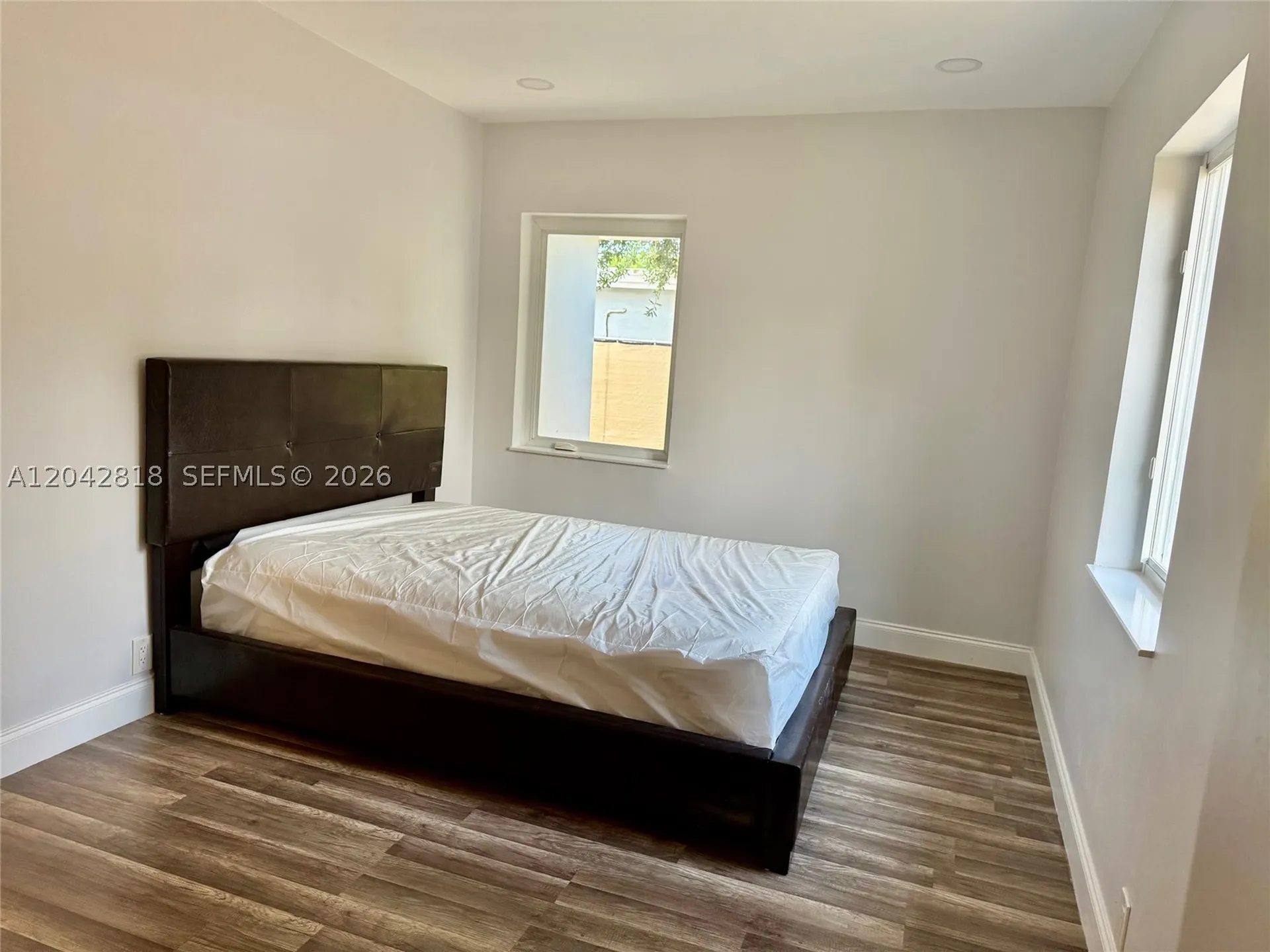 1954 Thomas Street Hollywood FL 33020