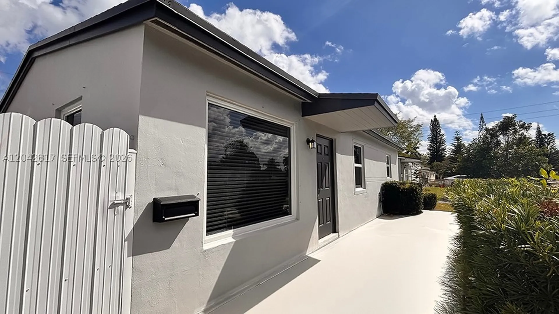 721 N 68th Terrace Hollywood FL 33024