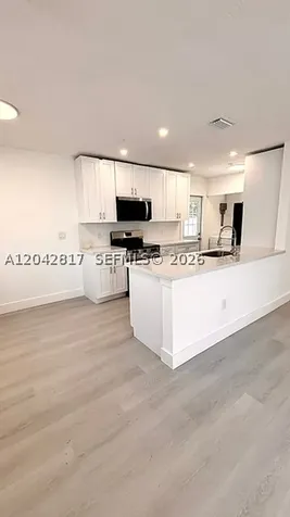 721 N 68th Terrace Hollywood FL 33024