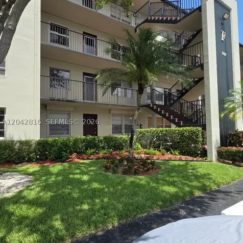 800 SW 131st Avenue Pembroke Pines FL 33027