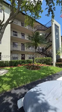 800 SW 131st Avenue Pembroke Pines FL 33027