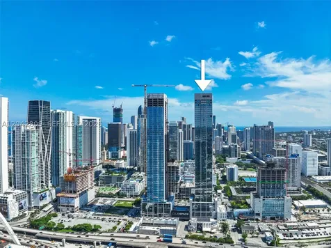 20 NE 11 Miami FL 33132