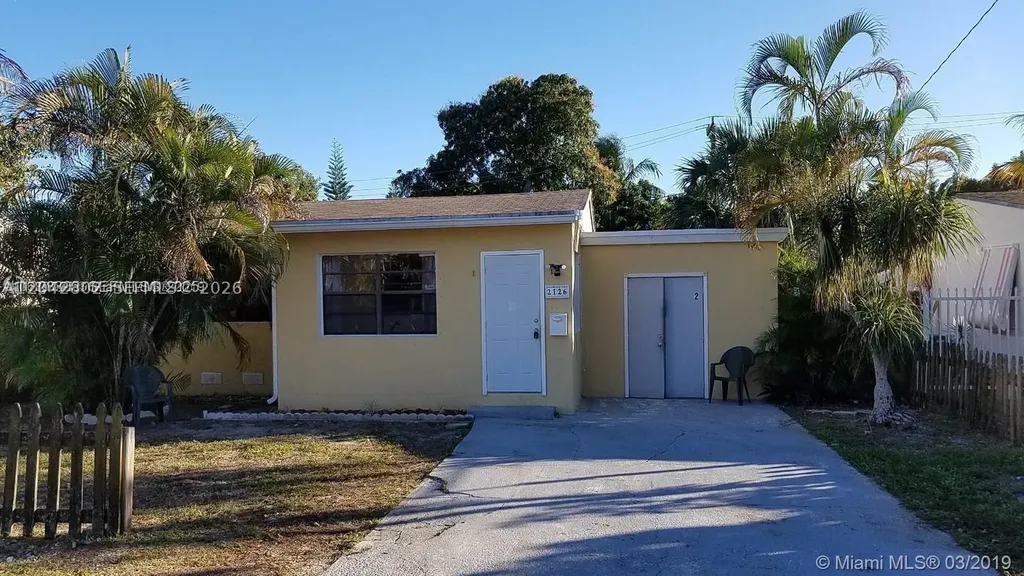 2126 Arthur Street Hollywood FL 33020