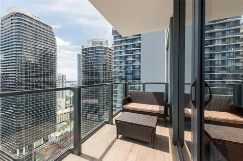 88 SW 7 Street Miami FL 33130