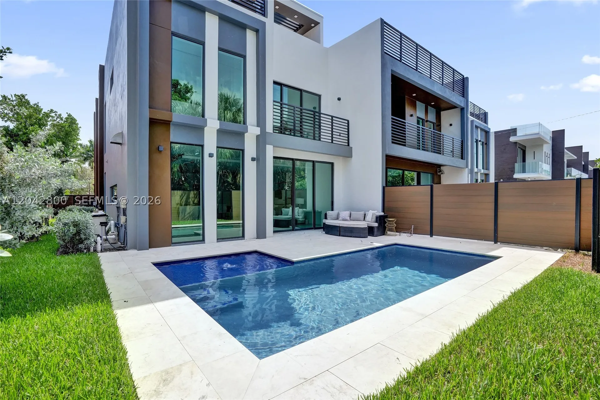 1825 NE 26th Avenue Fort Lauderdale FL 33305