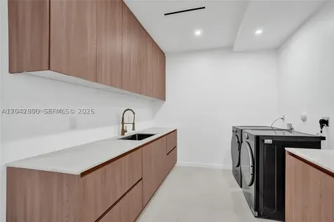 1825 NE 26th Avenue Fort Lauderdale FL 33305