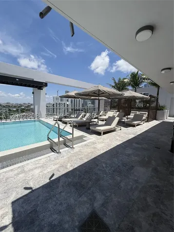 1611 SW 2nd Avenue Miami FL 33129