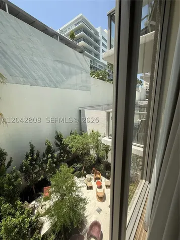 1611 SW 2nd Avenue Miami FL 33129