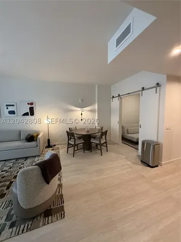 1611 SW 2nd Avenue Miami FL 33129