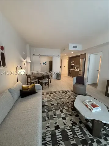 1611 SW 2nd Avenue Miami FL 33129