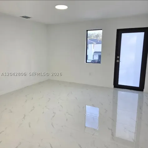 2729 NW 44 Street Miami FL 33142