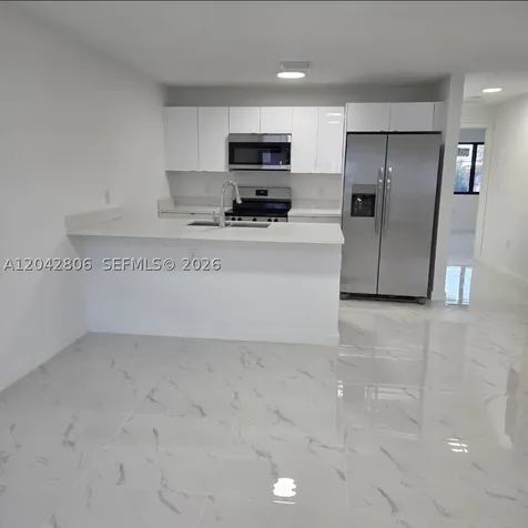 2729 NW 44 Street Miami FL 33142