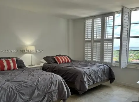 5161 E Collins Avenue Miami Beach FL 33140