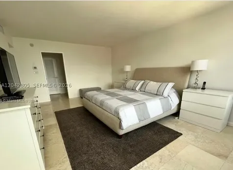 5161 E Collins Avenue Miami Beach FL 33140