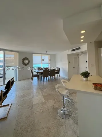 5161 E Collins Avenue Miami Beach FL 33140