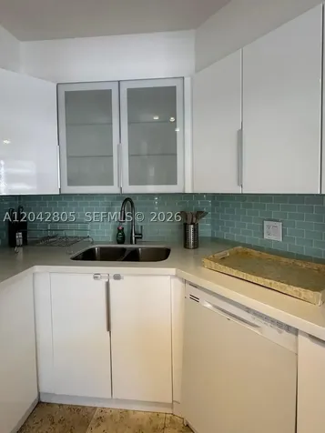 5161 E Collins Avenue Miami Beach FL 33140