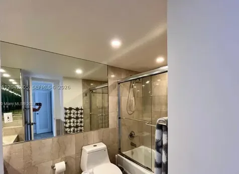 5161 E Collins Avenue Miami Beach FL 33140
